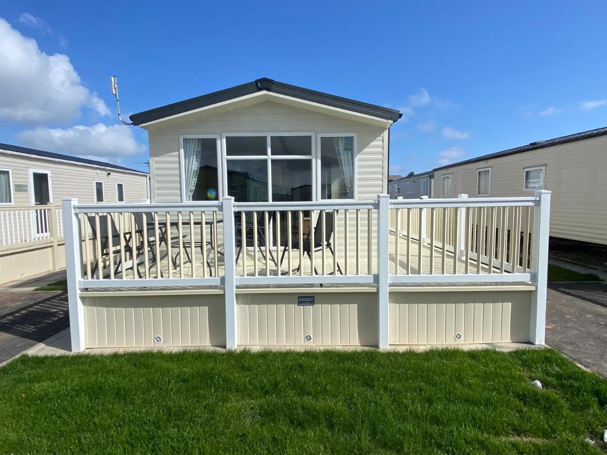 Palm Grove 181- Golden Palm - Pet Friendly, Wifi, Central Heating, Bed Linen - Meadow Lakes Caravan & Lodge Hire Chapel Saint Leonards Luaran gambar